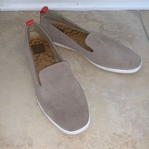 Dolce Vita flats size 8